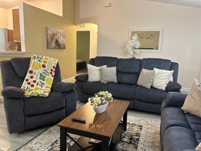 Photo - 13775 SW 115 Pl Unit ID1331069P