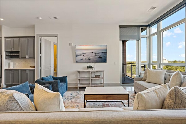 Building Photo - 1820 Fonthill Ct Unit ID1395404P