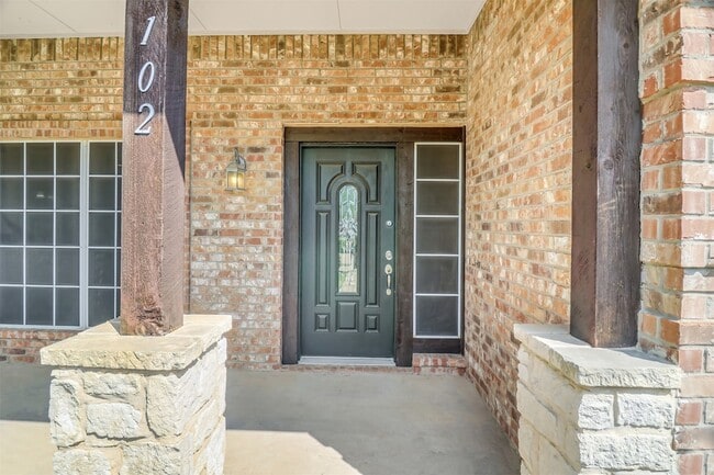 Photo - 102 Whipperwill Way