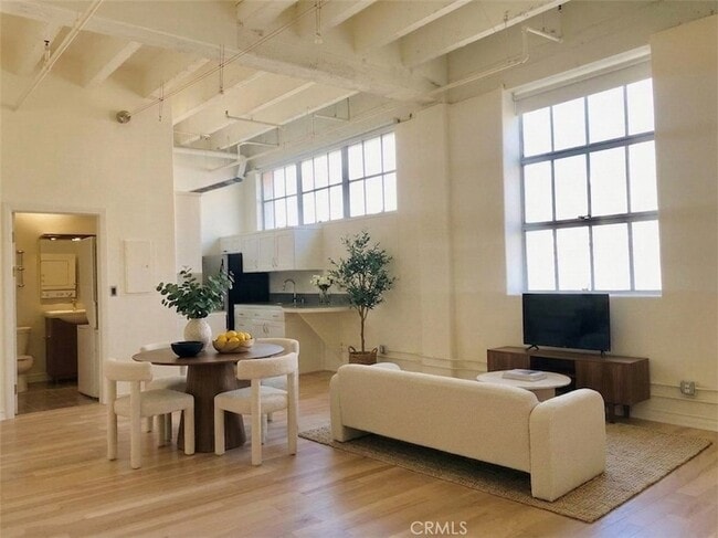 Photo - 312 W 5th St Unit 926