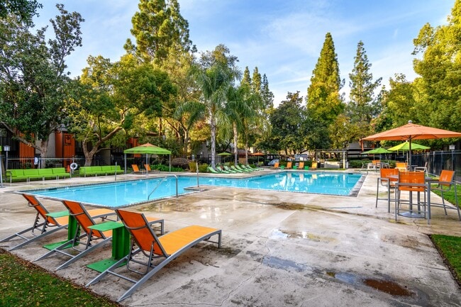 Building Photo - Falls at Arden