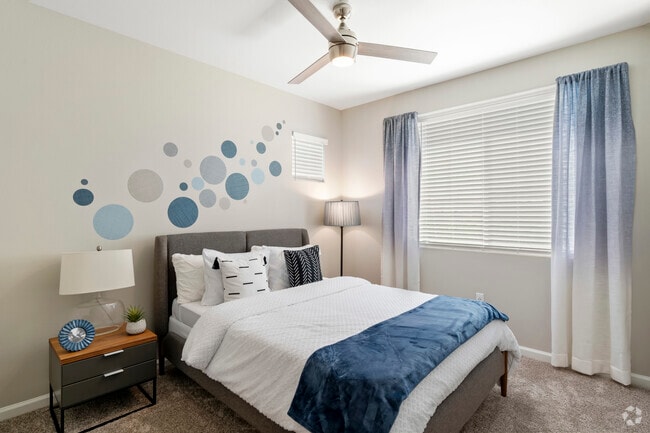 Interior Photo - EDGEWATER AT VIRGINIA LAKE