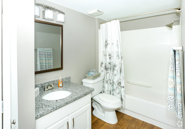 1 BR, 1 BA - Morgan Renovated - 600 SF - Brighton Cove
