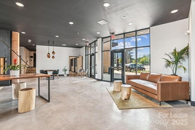 Photo - 1028 Stitch Bnd Wy Unit Longleaf