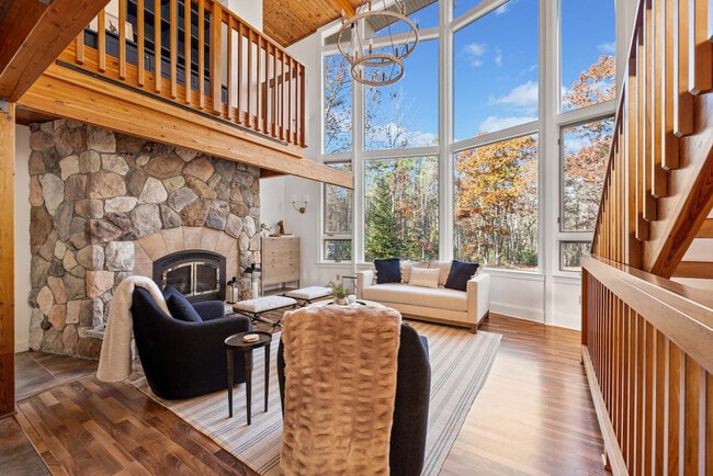 Building Photo - 24 Cape Woods Rd Unit SI FL3-ID1532205P