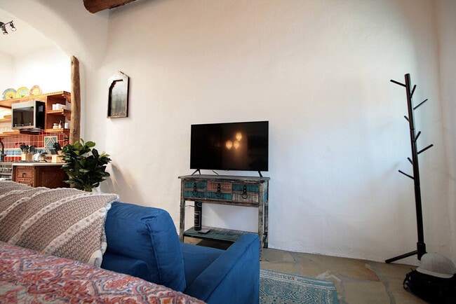 Building Photo - 250 Closson St Unit SI ID1313838P