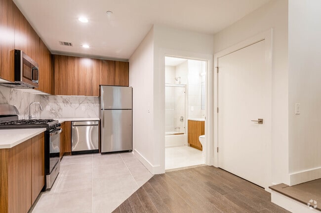 Kitchen & Bathroom - 116 Lofts