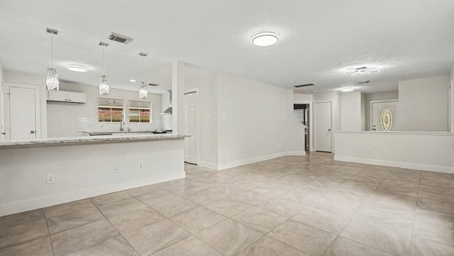 Photo - 17135 Yeoman Way