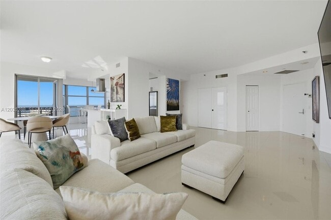 Photo - 3500 Mystic Pointe Dr Unit PH5