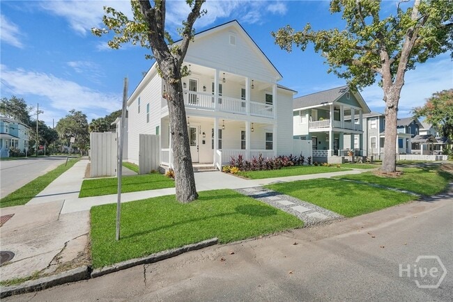 Photo - 773 E Duffy St