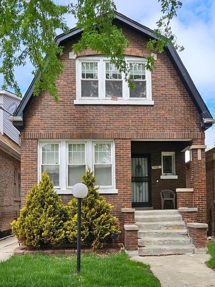 Photo - 548 E 89th St Unit 2