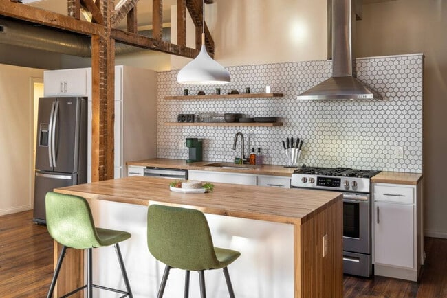 Photo - 120 E 13th St Unit ID1056091P