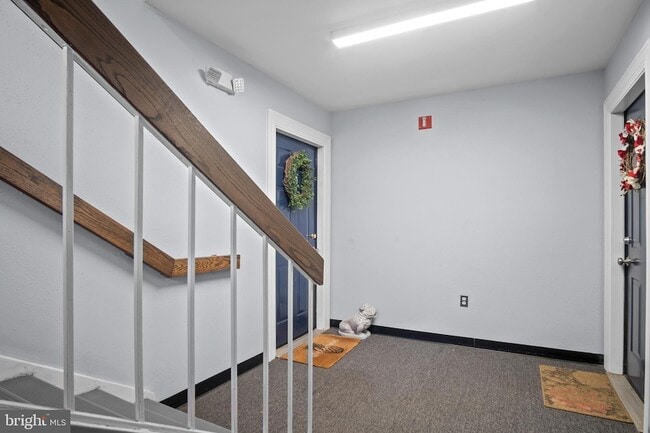 Building Photo - 20582 Snowshoe Square Unit 101