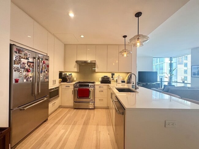 Building Photo - 32 Traveler St Unit 609