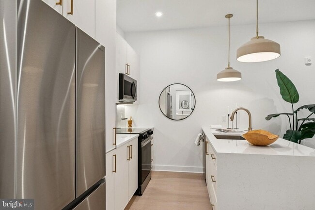 Photo - 30 W Allens Ln Unit 107