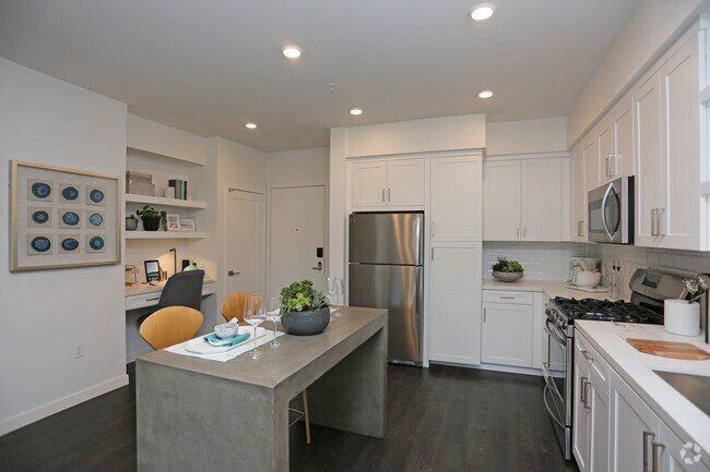 1 BR, 1 BA - 780 SF - Boardwalk at Millenia