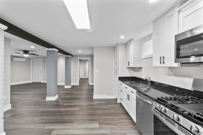 Photo - 548 Ferry St Unit LL