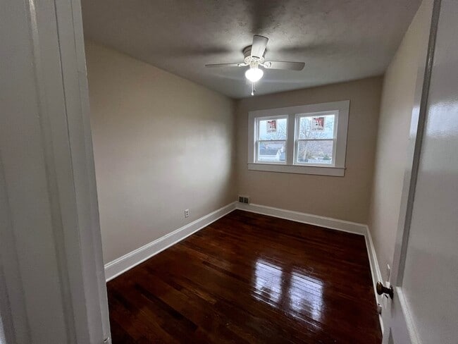 Photo - 1408 Grove Dr