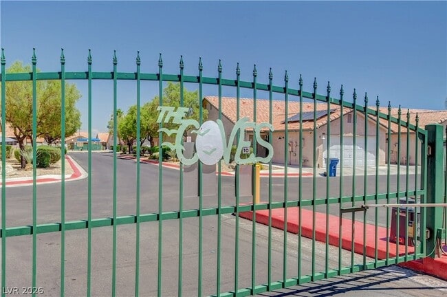 Photo - 313 Crosswind Way