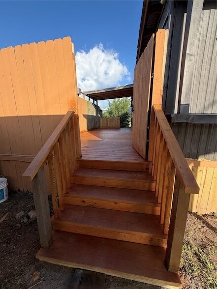 Photo - 403 Avenue E