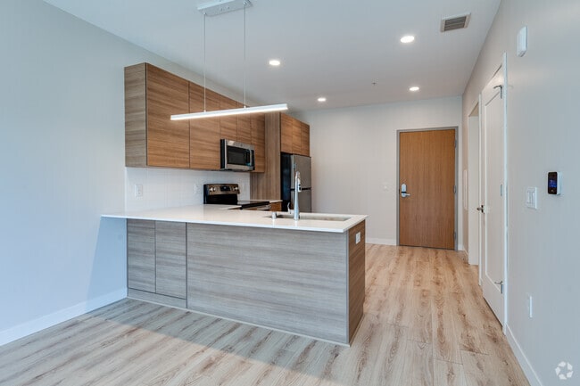 1BR, 1BA - 684SF - Kitchen - Ratio