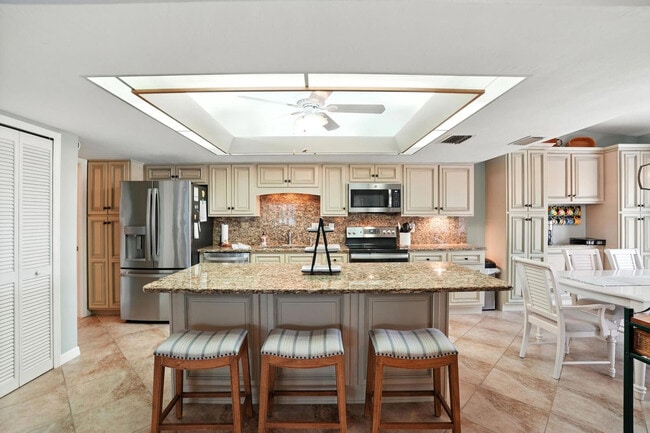 Photo - 27581 Hacienda E Blvd Unit FL1-ID1256822P