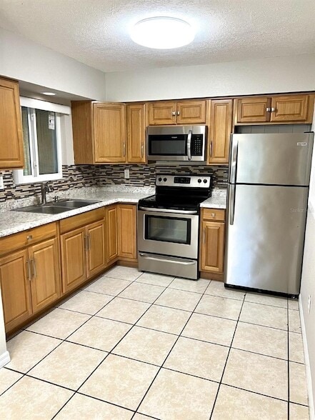 Photo - 162 Landmark St