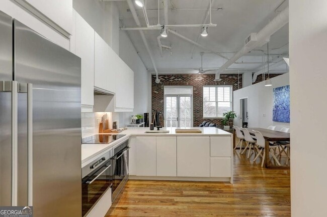 Photo - 3235 Roswell Rd NE Unit 703