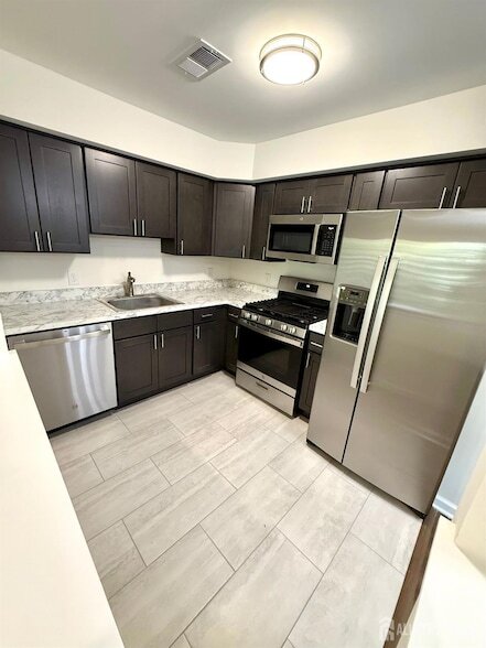 Photo - 1238 Waterford Dr