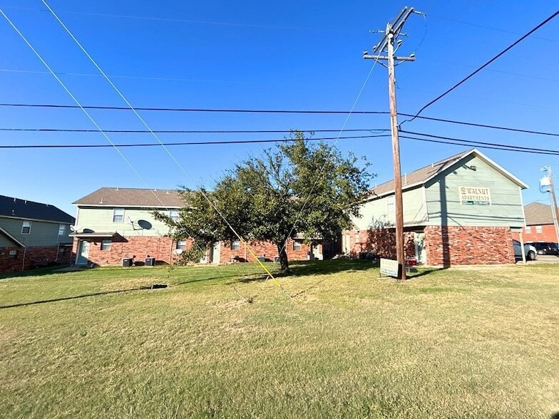 Photo - 809 W Walnut St Unit B2