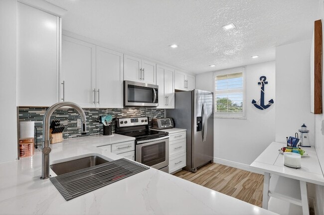 Photo - 9940 S Ocean Dr Unit 202