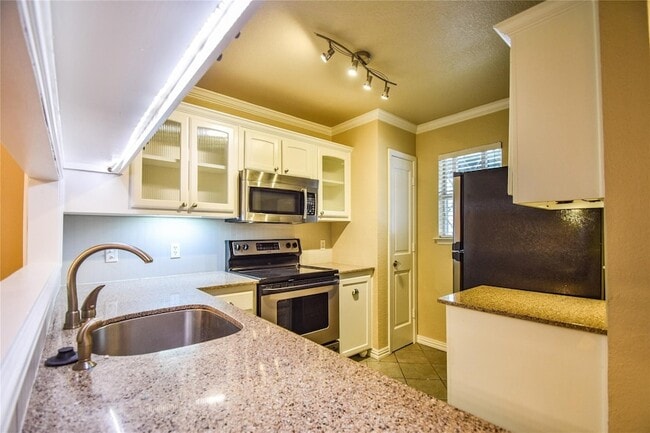 Photo - 87 Winchester Dr