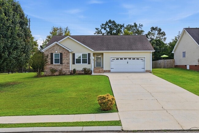 Photo - 192 Gladstone Dr