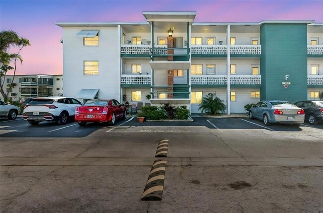 Building Photo - 1881 Restful Dr Unit L32