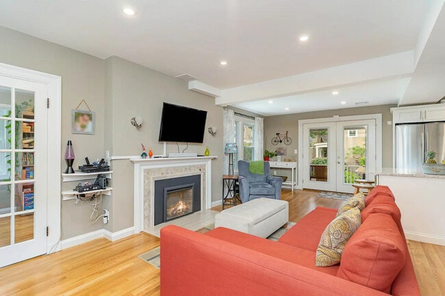 Building Photo - 5 Piedmont St Unit SI ID1364233P