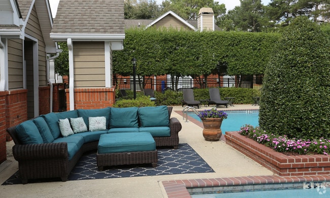 Pool - Maison Bocage Apartments