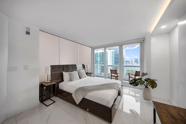 Photo - 1717 N Bayshore Dr Unit SI ID1054084P
