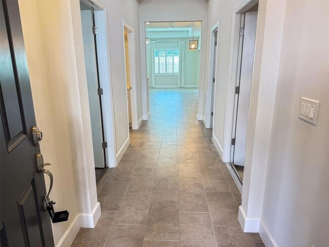 Photo - 5814 Stockport St