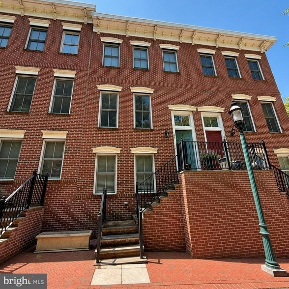Building Photo - 44 Livingston St