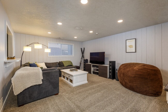 Photo - 1416 E Hollow Dale Dr Unit ID1249837P