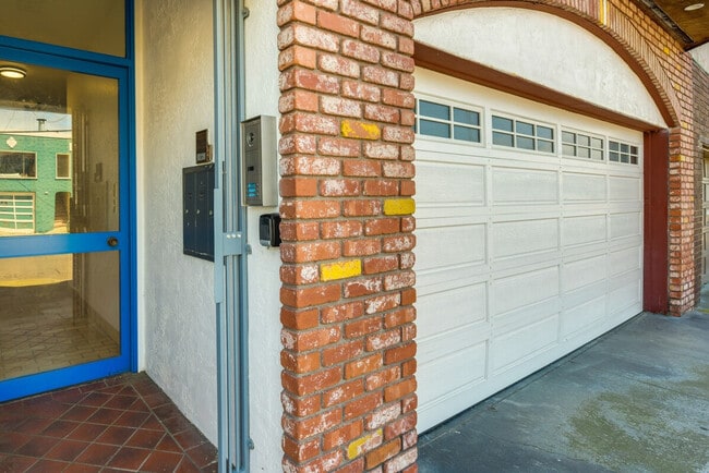 Photo - 4631-4633-4633 Irving St Unit ID1305241P