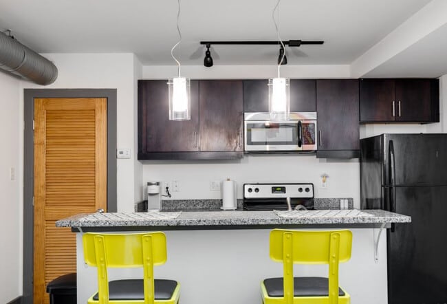 Photo - 1100 Hull Street Apartments