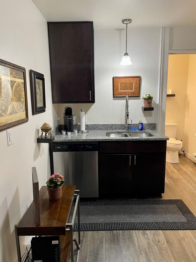 Photo - 502 N Main St Unit ID1253095P