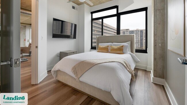 Photo - 5201 Leesburg Pike Unit 434