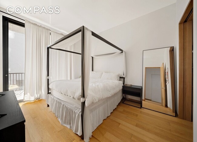 Photo - 68 Spring St