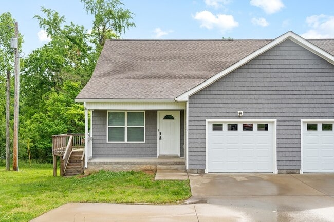 Building Photo - 1709 Evans Rd Unit A