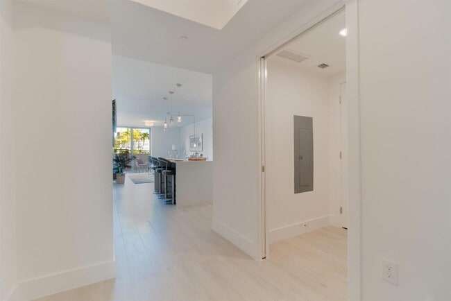 Photo - 111 SE 1st Ave Unit 309