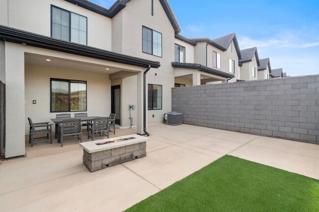 Photo - 1702 Ripple Rock Dr Unit ID1373715P