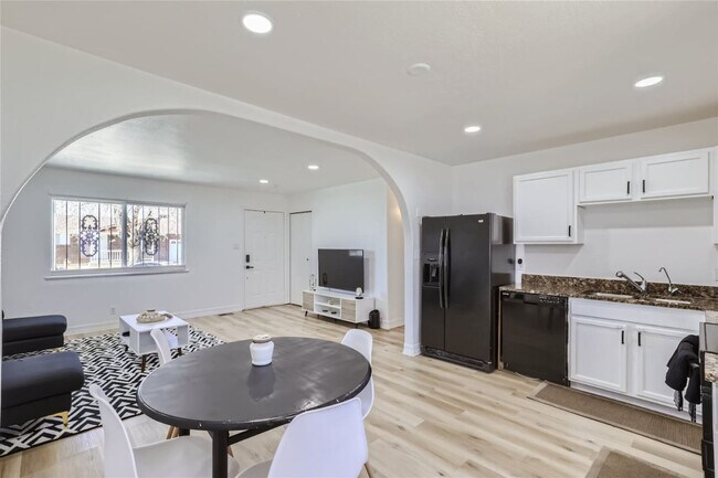 Photo - 5504 Troy St Unit SI ID1604841P