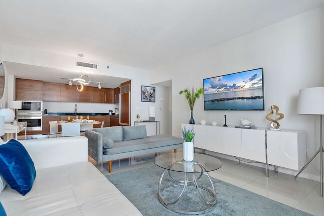 Building Photo - 485 Brickell Ave Unit SI ID1240493P
